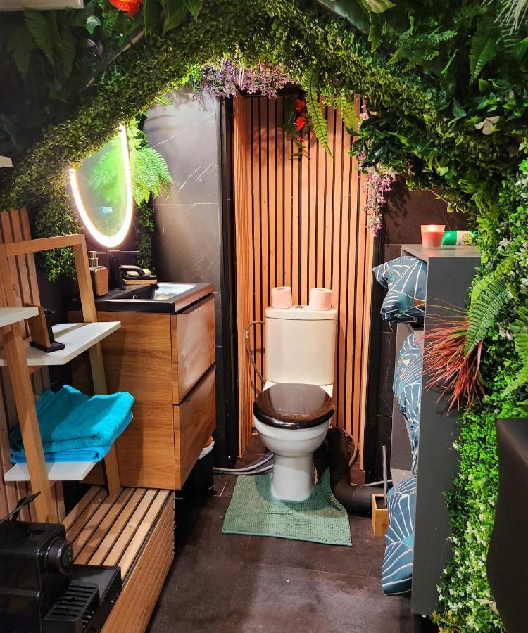 Jungle House Avec Jacuzzi A 10 Min De Disneyland -Taille Chambre- Conde-Sainte-Libiaire Exterior photo